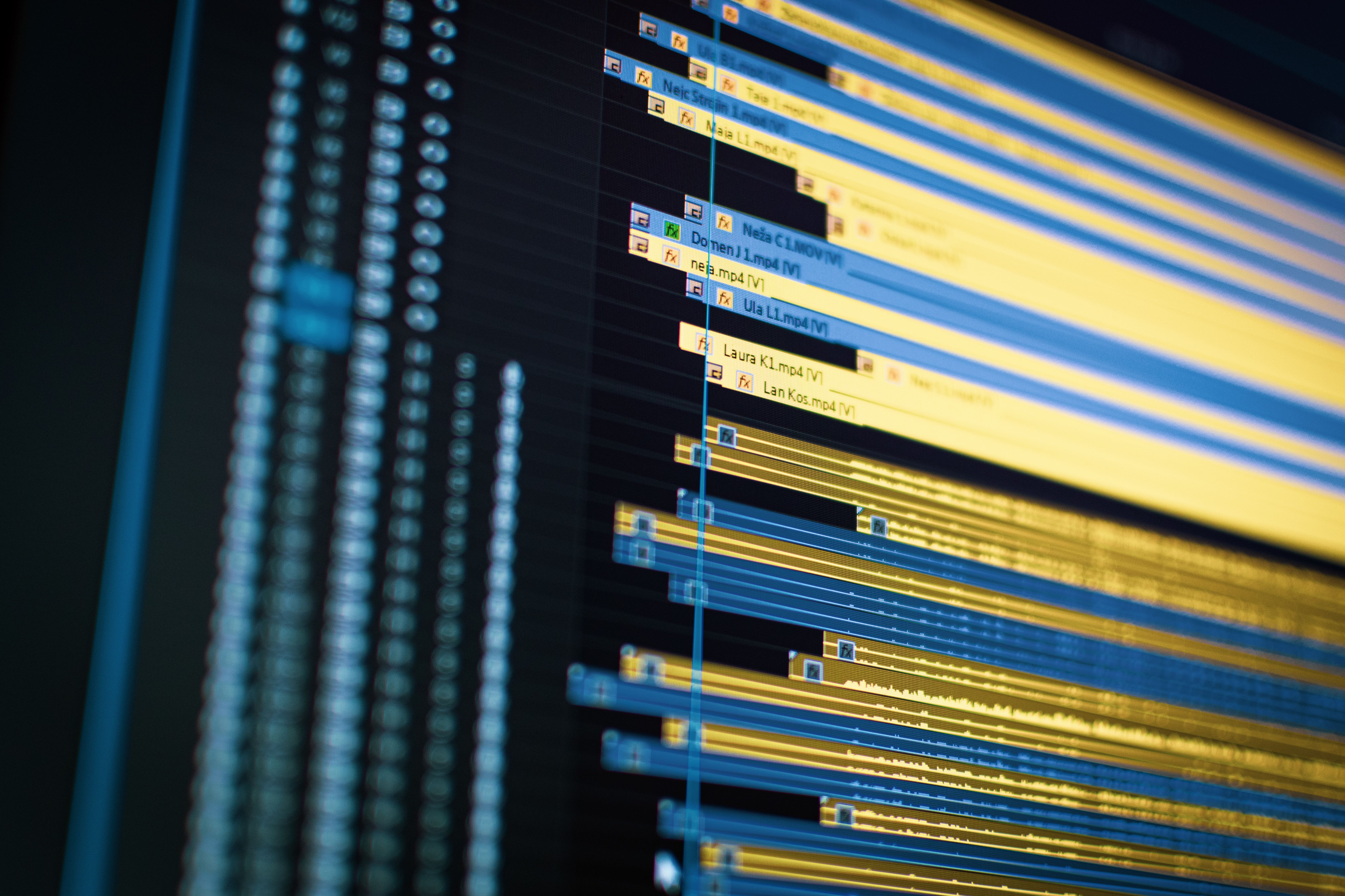 Web application monitoring dashboard